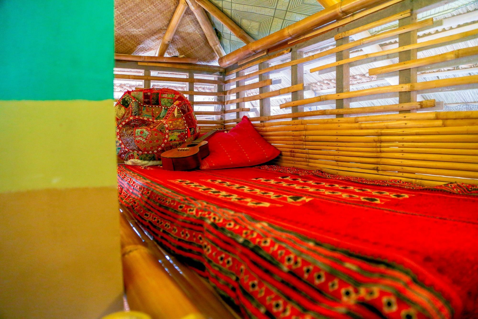 Flotsam And Jetsam Artist Beach Hostel سان خوان المظهر الخارجي الصورة