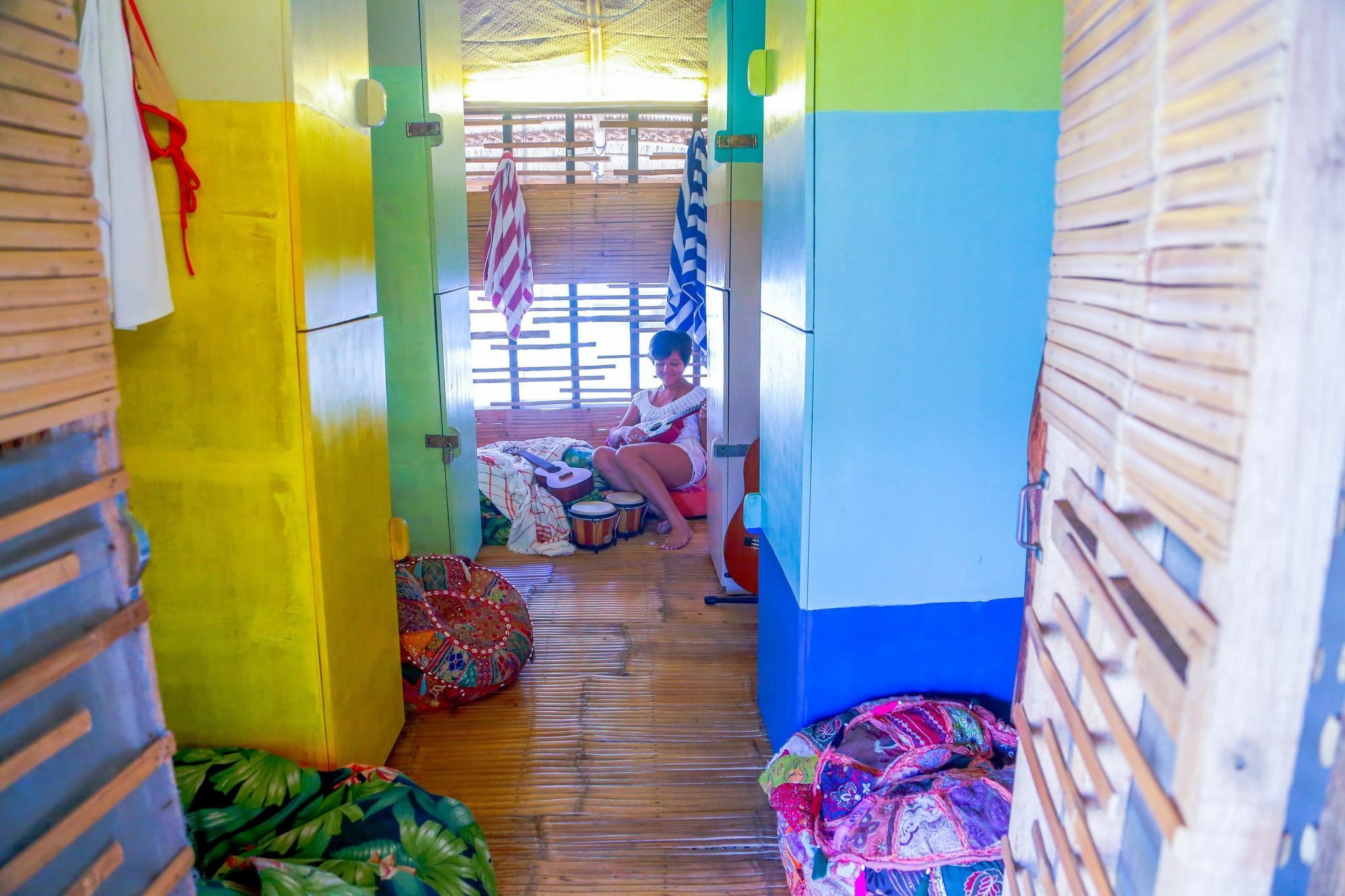 Flotsam And Jetsam Artist Beach Hostel سان خوان المظهر الخارجي الصورة